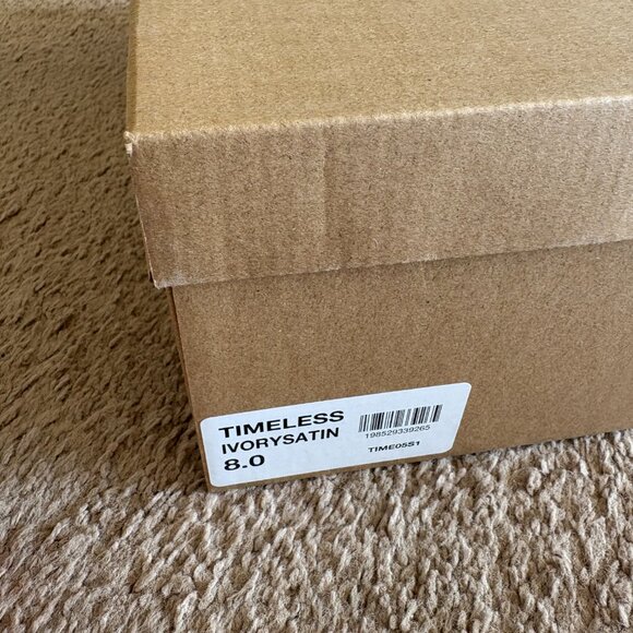 White Satin Bow Heels - Steve Madden - Picture 7 of 11